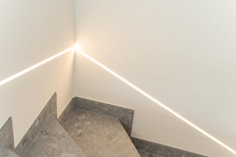 In traumhafter Naturschutzgebiet Lage - Ihr neues Haus gerade fertiggestellt - Modernes Lichtkonzept