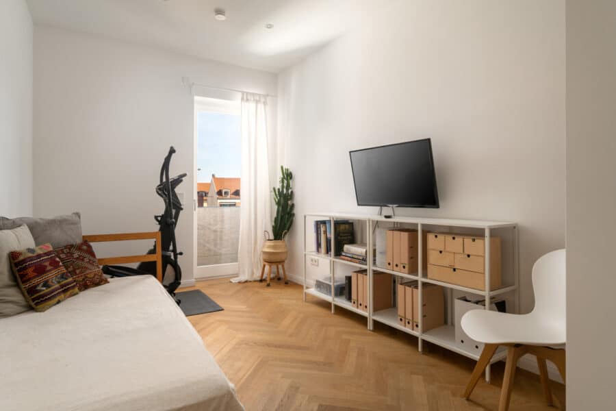 Moderne und vollständig renovierte 3-Zimmerwohnung mit einzigartigem Blick ins Stadion - Kinder-/Arbeitszimmer