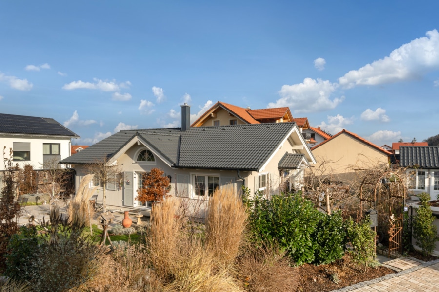 Symbiose von Design und Natur - Direkt verliebt! Neuwertiger & stilvoller Bungalow mit Sundowner Blick aus der ersten Reihe