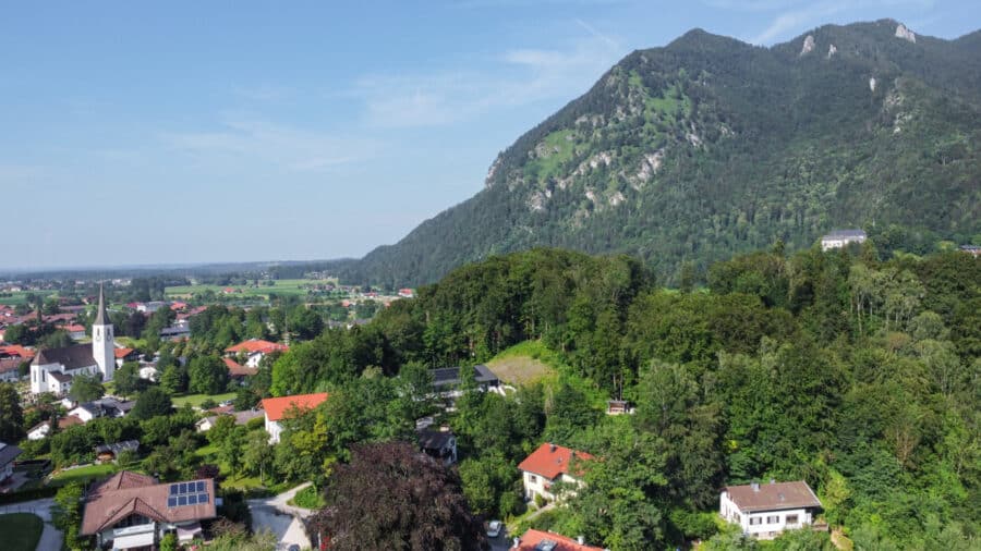 Unverbaubare Weitsicht und Bergblick, Baugrundstück für ein Mehr- oder Einfamilienhaus - Urlaubsregion Marquartstein