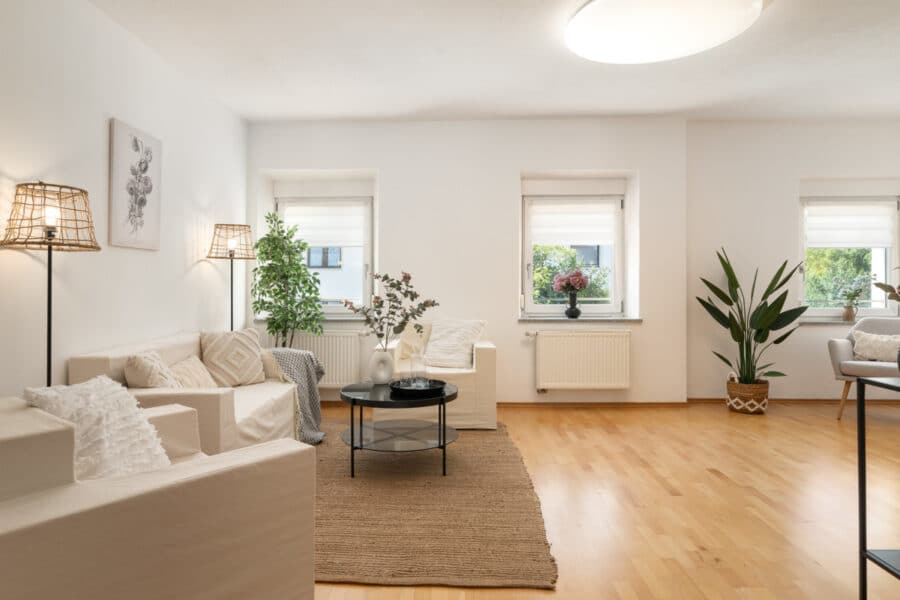 Modern und offen gehalten, große 4-Zimmer Wohnung – für Familien perfekt zentral gelegen, 83043 Bad Aibling, Etagenwohnung